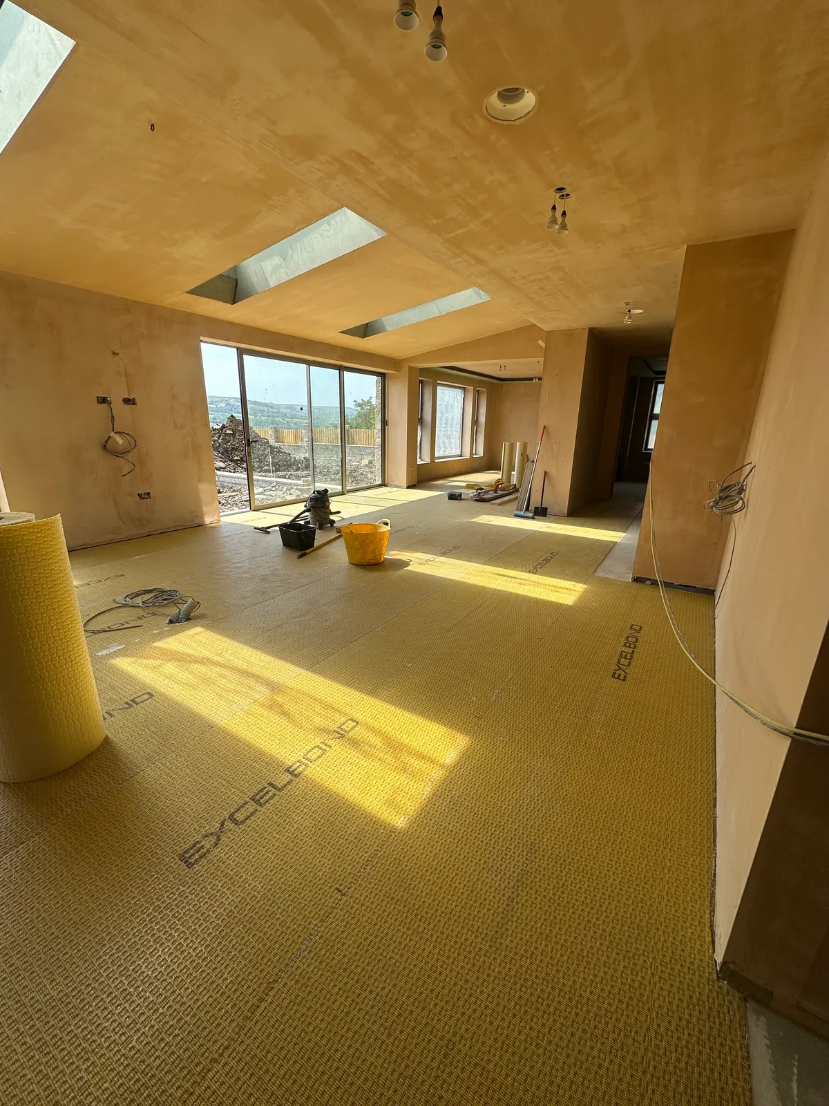 Decoupling matting laid on the floor prior to tiling