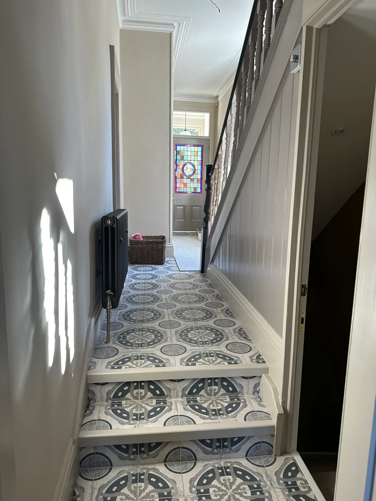 Geometry tiles to flooring